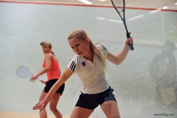 Anna Klimundová squash